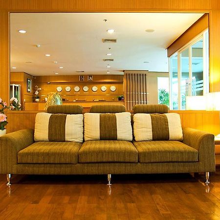 Laurel Suite Banguecoque Exterior foto